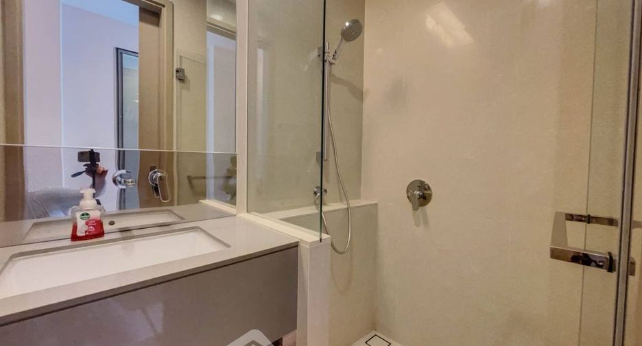 For sale 1 bed condo in Watthana, Bangkok