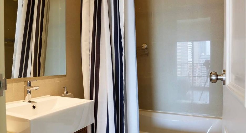 For sale 1 bed condo in Phaya Thai, Bangkok