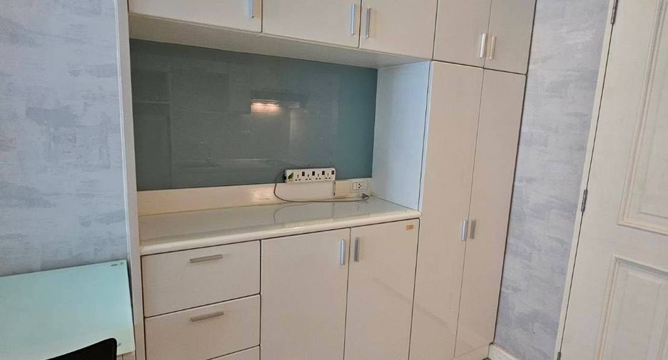 Wohnung zum Kauf mit 1 Zimmer in Watthana, Bangkok