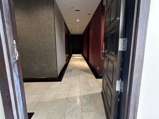 For sale 3 bedrooms condo in Bang Rak, Bangkok