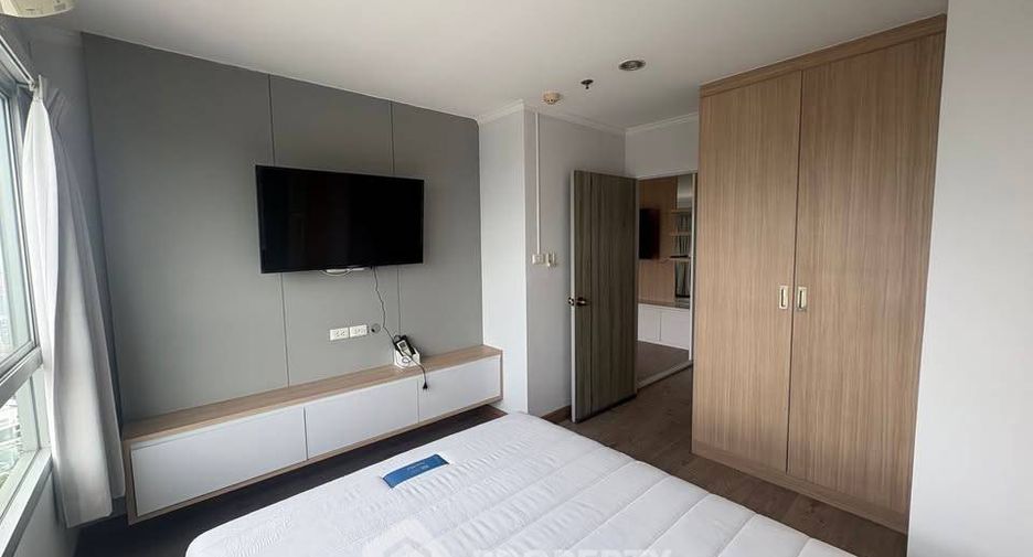 For sale 2 ベッドルーム condo in Bang Sue, Bangkok
