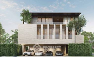For sale 4 bedrooms house in Watthana, Bangkok