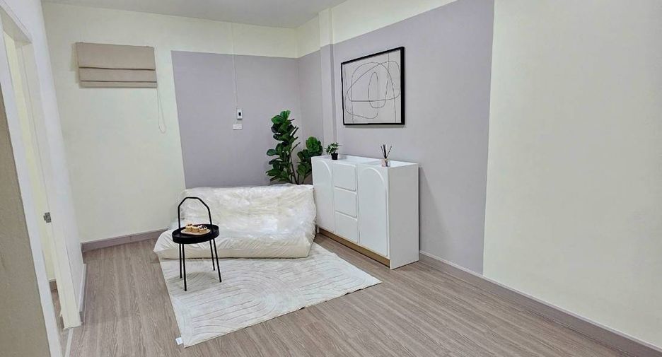 For sale 5 bedrooms condo in Bang Khen, Bangkok