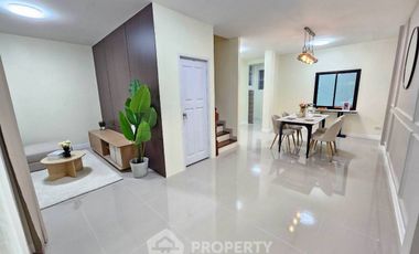 For sale 5 bedrooms condo in Bang Khen, Bangkok