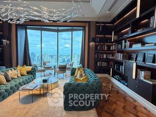 For sale 3 bedrooms condo in Khlong San, Bangkok