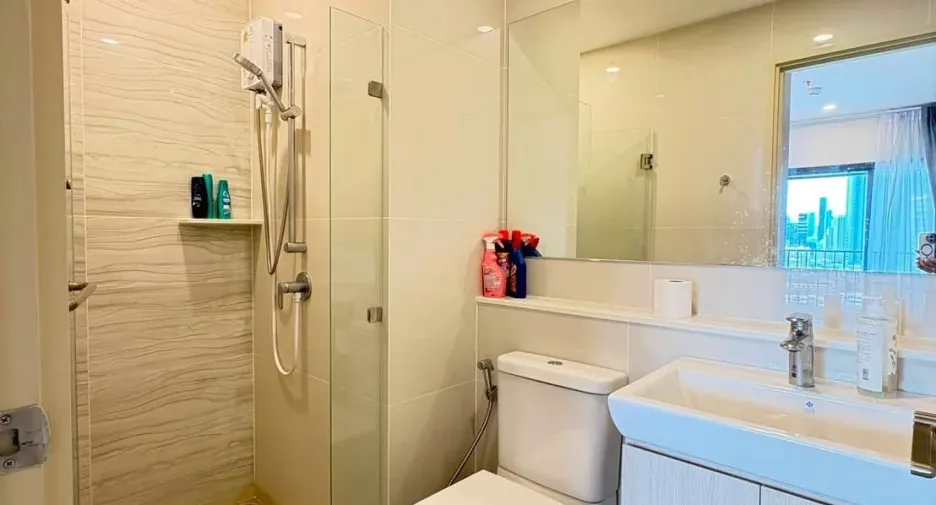 Wohnung zur Miete mit 1 Zimmer in Khlong Toei, Bangkok