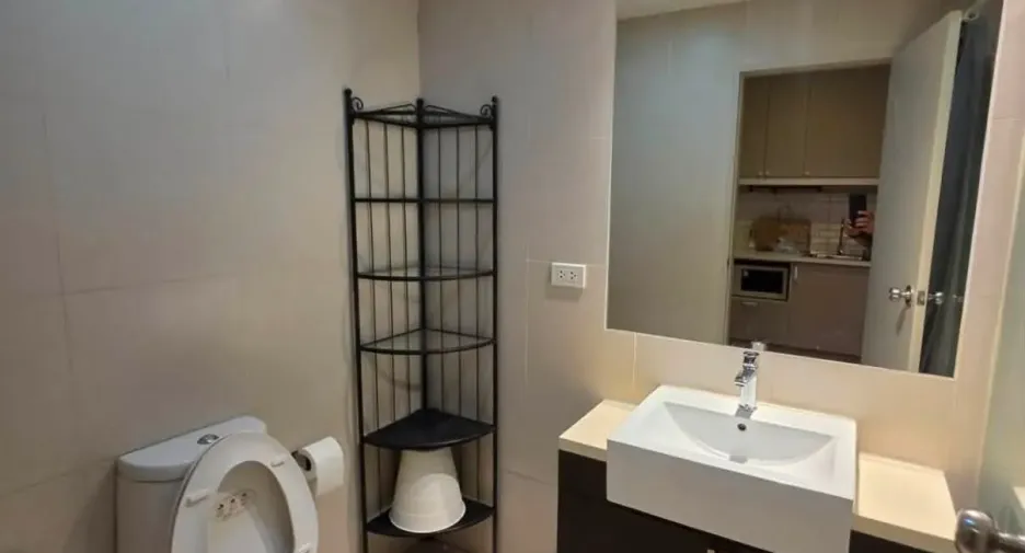 For rent studio condo in Watthana, Bangkok