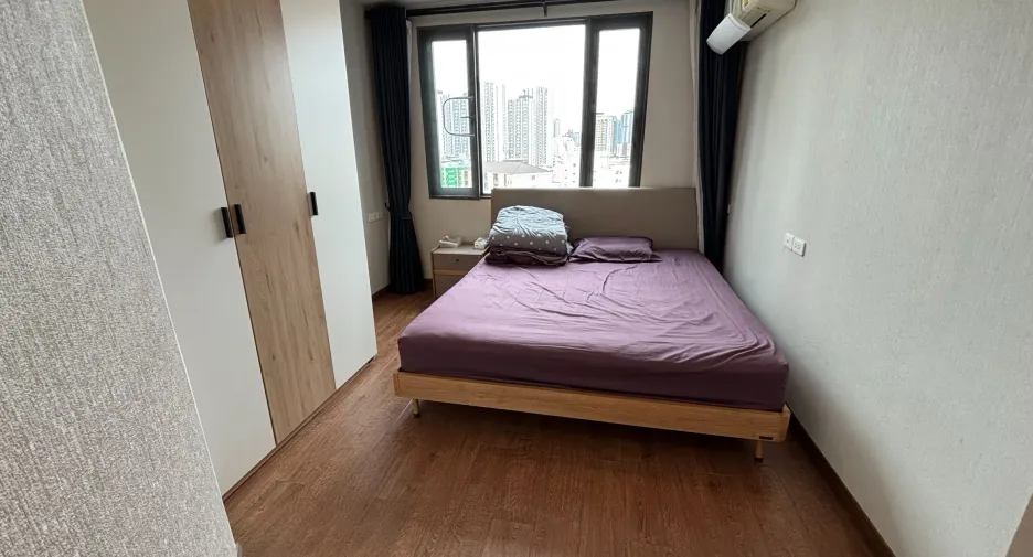 Condo en alquiler de 2 habitaciones en Huai Khwang, Bangkok