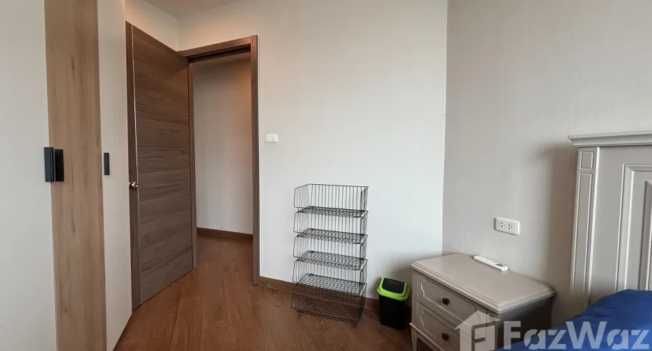 Condo en alquiler de 2 habitaciones en Huai Khwang, Bangkok