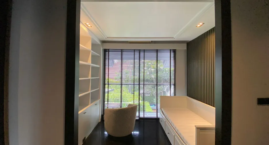 Haus zum Kauf und zur Miete mit 4 Zimmer in Watthana, Bangkok