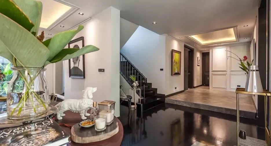 Haus zum Kauf und zur Miete mit 4 Zimmer in Watthana, Bangkok