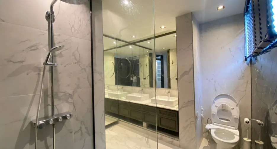Haus zum Kauf und zur Miete mit 4 Zimmer in Watthana, Bangkok