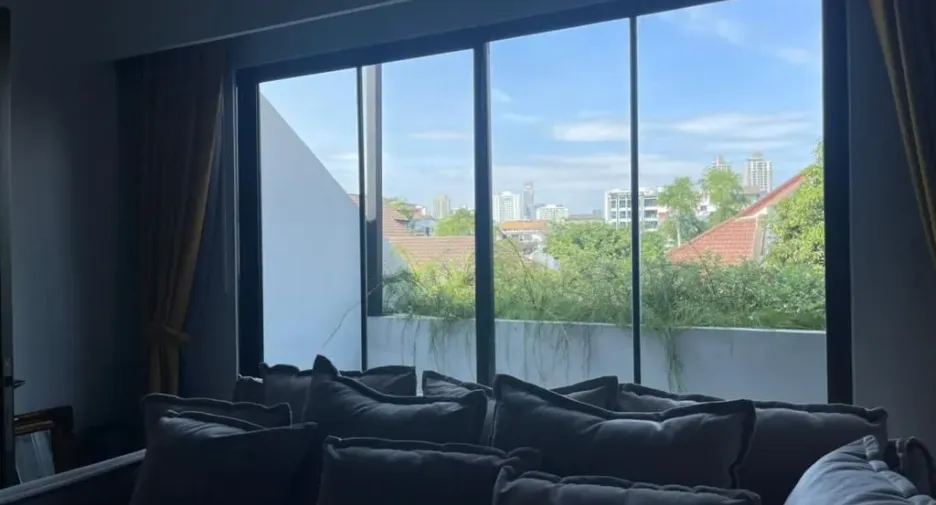 Haus zum Kauf und zur Miete mit 4 Zimmer in Watthana, Bangkok