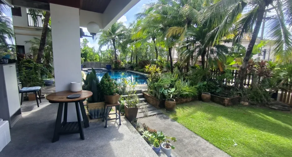 For sale 4 bedrooms house in Mueang Phuket, Phuket