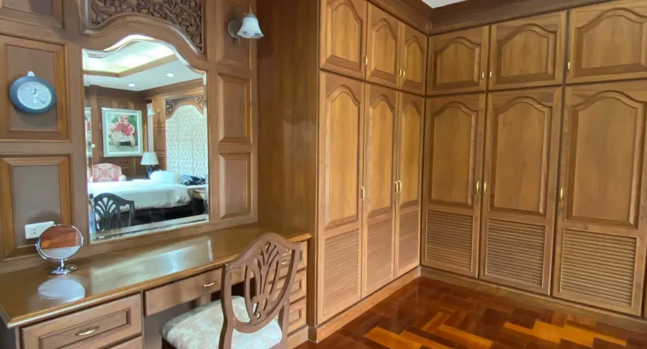 For sale 4 bedrooms house in Mueang Phuket, Phuket