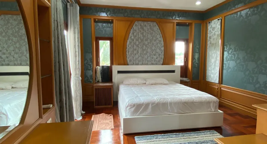 For sale 4 bedrooms house in Mueang Phuket, Phuket