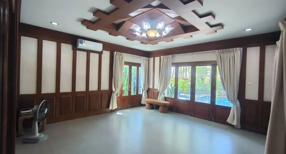 For sale 4 bedrooms house in Mueang Phuket, Phuket