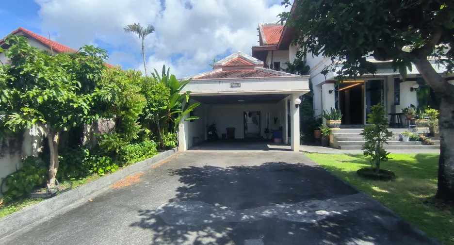For sale 4 bedrooms house in Mueang Phuket, Phuket