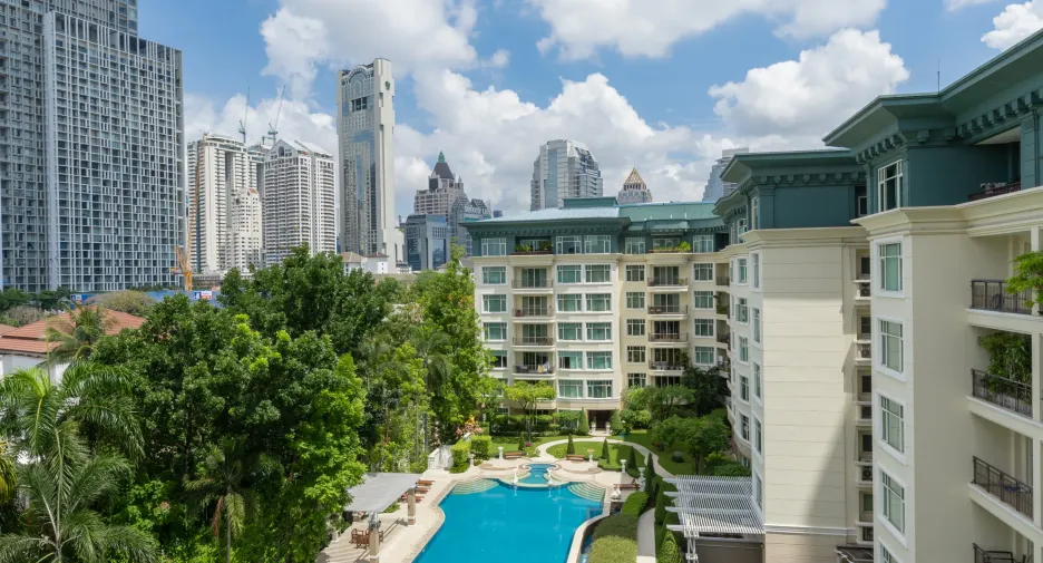 For sale 3 bedrooms condo in Sathon, Bangkok