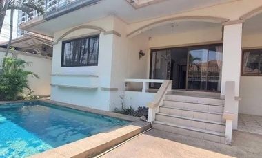 For rent 3 bedrooms villa in Jomtien, Pattaya