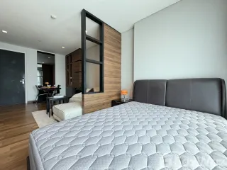 For sale and for rent studio condo in Watthana, Bangkok
