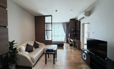 Condo en venta y en alquiler de estudio en Watthana, Bangkok