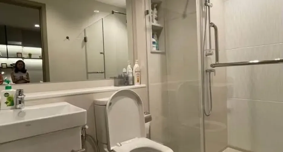 For rent 1 bed condo in Huai Khwang, Bangkok