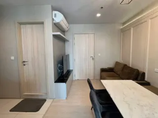 Wohnung zur Miete mit 1 Zimmer in Pathum Wan, Bangkok