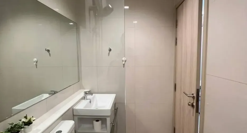 Wohnung zur Miete mit 1 Zimmer in Pathum Wan, Bangkok