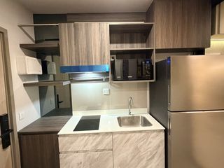 Condo en alquiler de 1 habitaciones en Phra Khanong, Bangkok