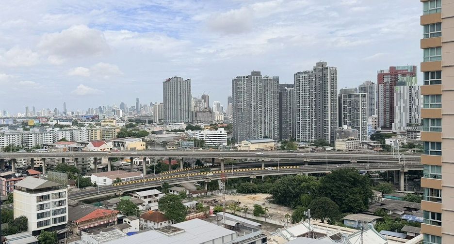 Condo en alquiler de 1 habitaciones en Phra Khanong, Bangkok