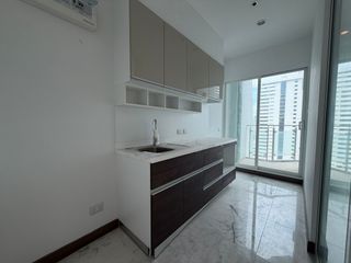 À vendre 1 chambre condo à Bang Rak, Bangkok