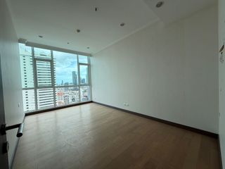 À vendre 1 chambre condo à Bang Rak, Bangkok