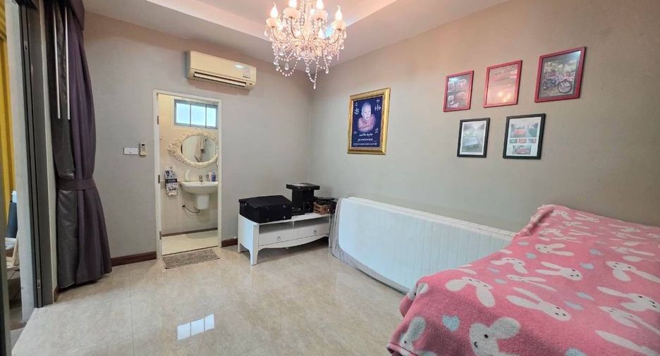 Casa en alquiler de 4 habitaciones en Sai Mai, Bangkok