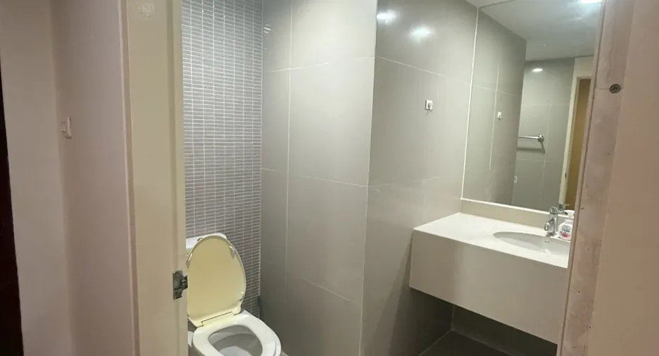 Condo en venta y en alquiler de 1 habitaciones en Khlong Toei, Bangkok