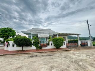 出售 3 卧室 独立屋 在 Pran Buri, 班武里府