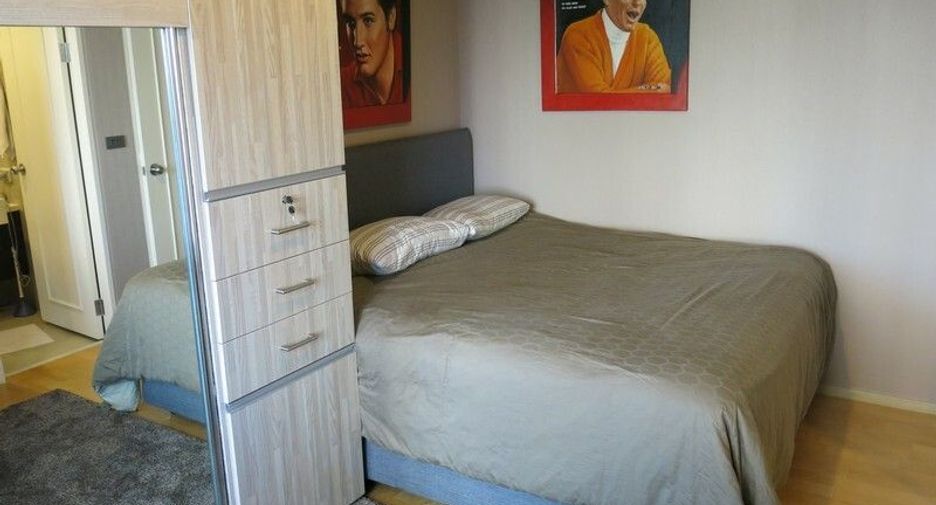 For rent 1 bed condo in Watthana, Bangkok