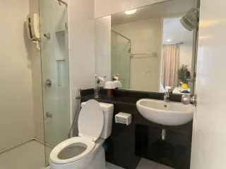 For rent 2 bedrooms condo in Thon Buri, Bangkok