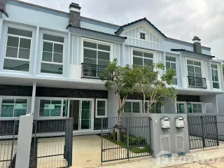Casa adosada en venta de 2 habitaciones en Phra Samut Chedi, Samut Prakan