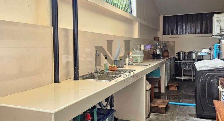 For sale 4 ベッドルーム house in Bang Lamung, Chonburi