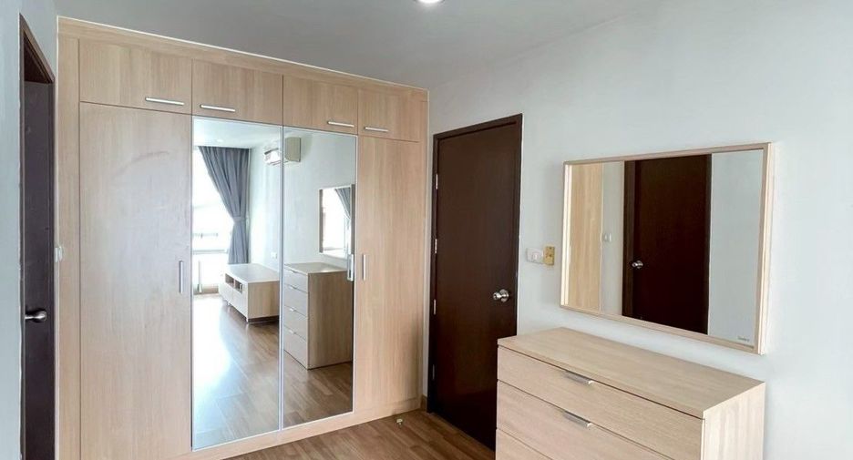À louer 3 chambres appartement à Khlong Toei, Bangkok