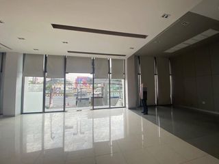 Local comercial en alquiler en Pathum Wan, Bangkok