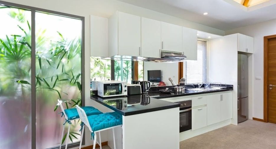 For rent 4 bedrooms villa in Mueang Phuket, Phuket