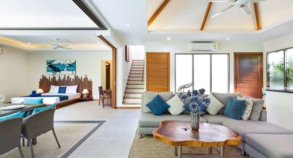 For rent 4 bedrooms villa in Mueang Phuket, Phuket