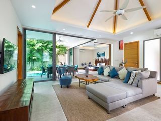 For rent 4 bedrooms villa in Mueang Phuket, Phuket