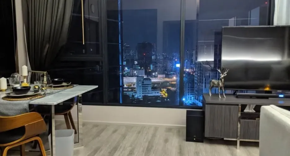Condo en alquiler de 2 habitaciones en Watthana, Bangkok