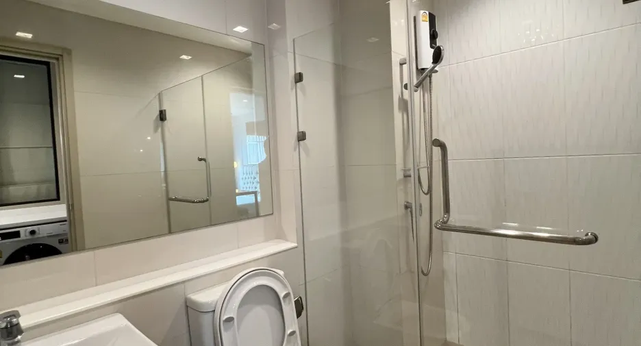 Wohnung zur Miete mit 1 Zimmer in Pathum Wan, Bangkok