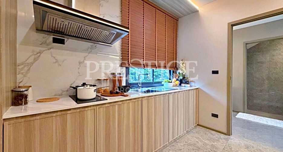 For sale 4 bedrooms house in Bang Lamung, Chonburi
