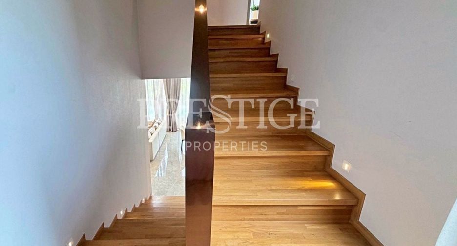 For sale 4 bedrooms house in Bang Lamung, Chonburi