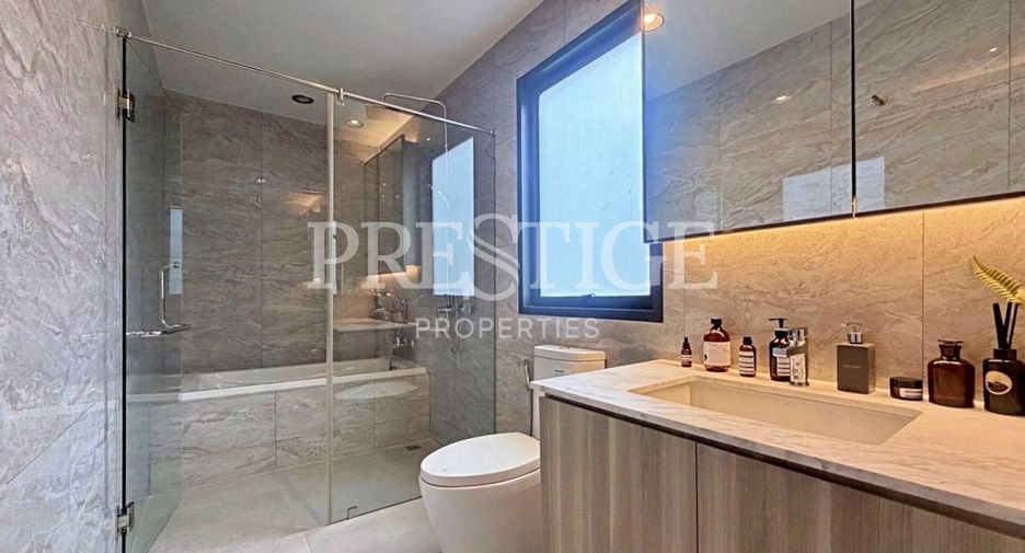 For sale 4 bedrooms house in Bang Lamung, Chonburi